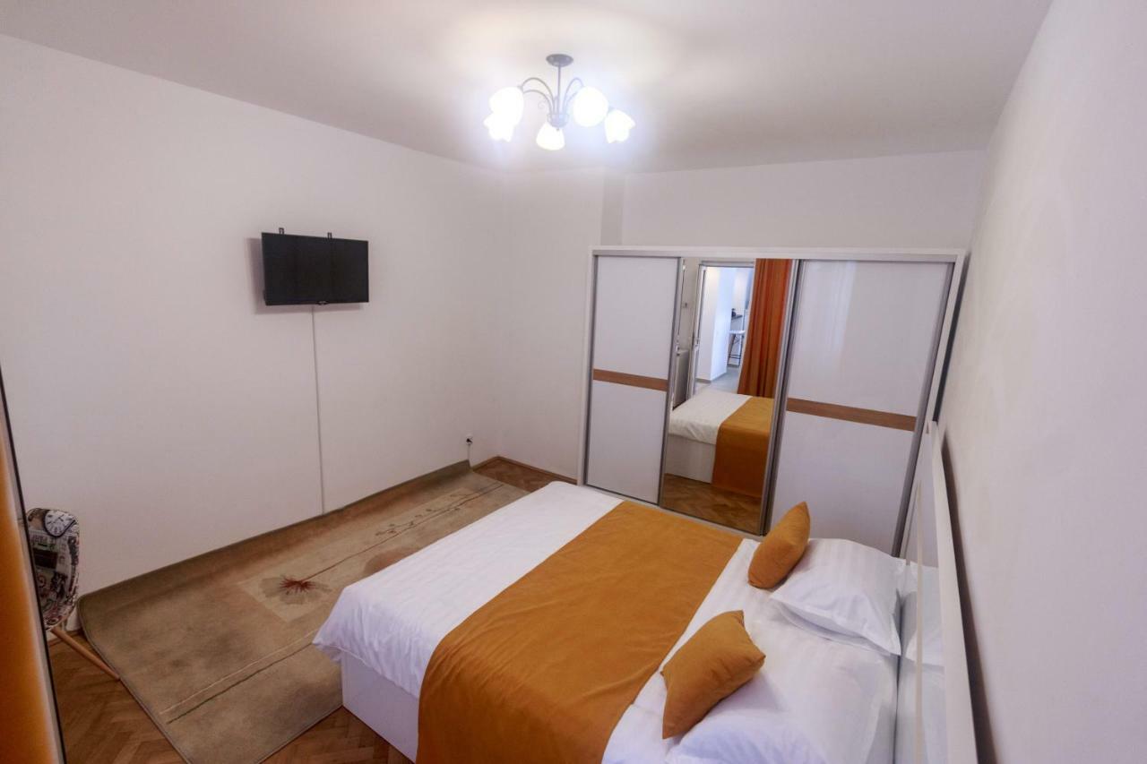 Strada Muresenilor - Savas Apartament Брашов Экстерьер фото